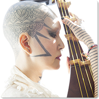 Satsuma Biwa Performer Kakushin Nishihara Traditional classics coexisting with contemporary noise