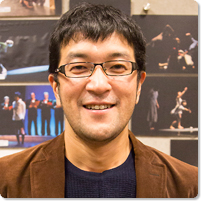 From Non-verbal Performance to 2.5-D Stages The Challenge of Worry Kinoshita